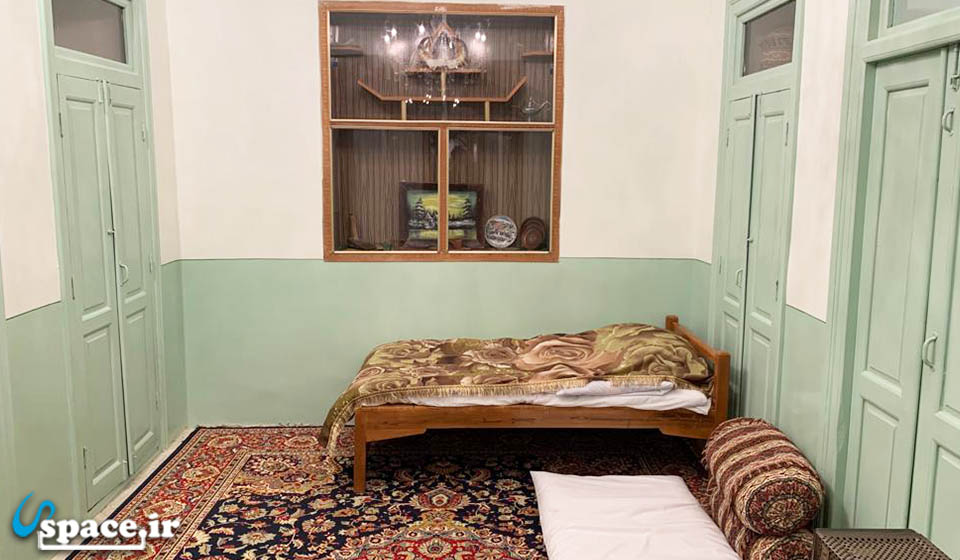 نمای داخلی اتاق اقامتگاه بوم گردی هیوا - نجف آباد